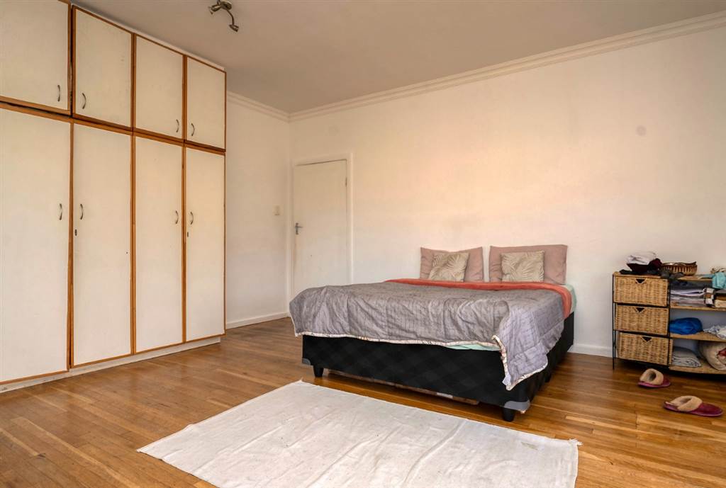 3 Bed Apartment in Fish Hoek photo number 11