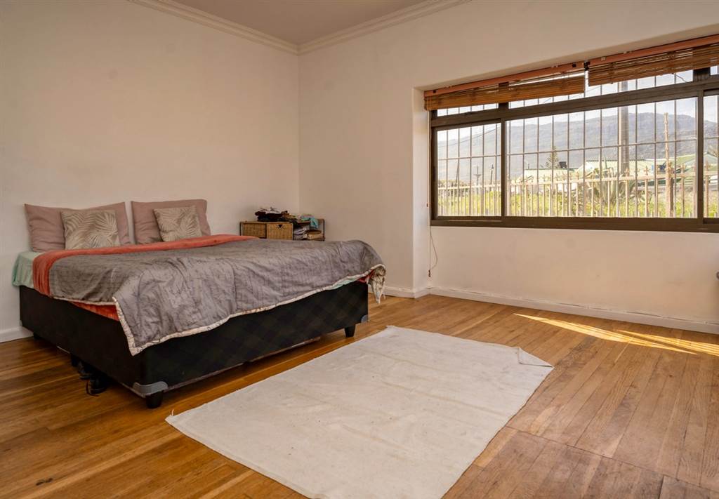 3 Bed Apartment in Fish Hoek photo number 12