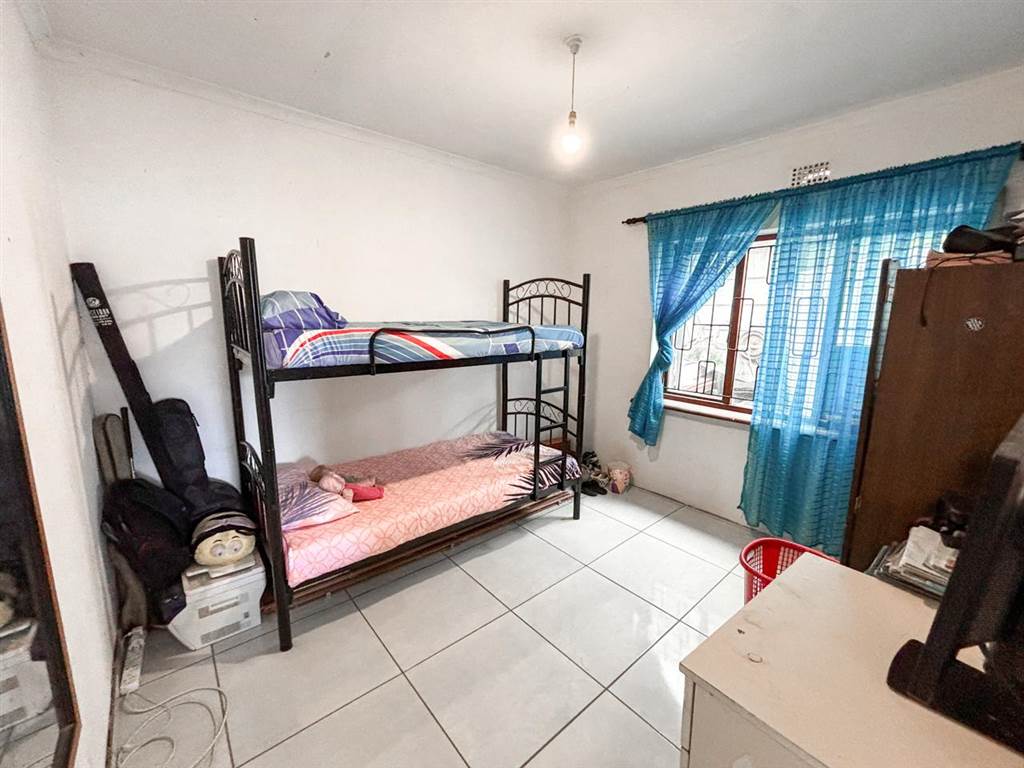 2 Bed House in Belhar photo number 6