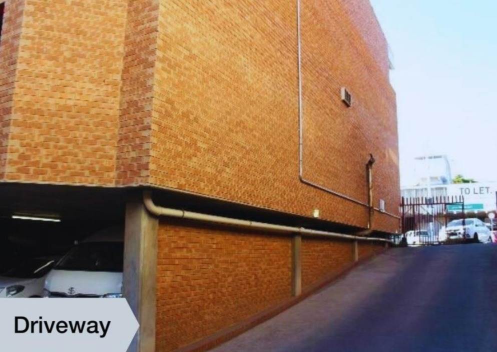 2550  m² Commercial space in Rustenburg Central photo number 10