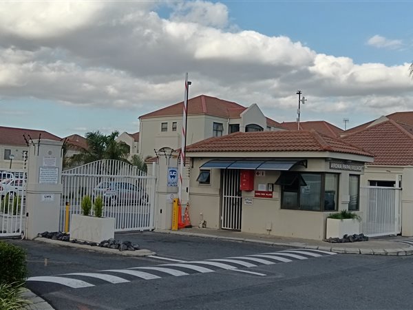 3 Bed Apartment in Brackenfell Central