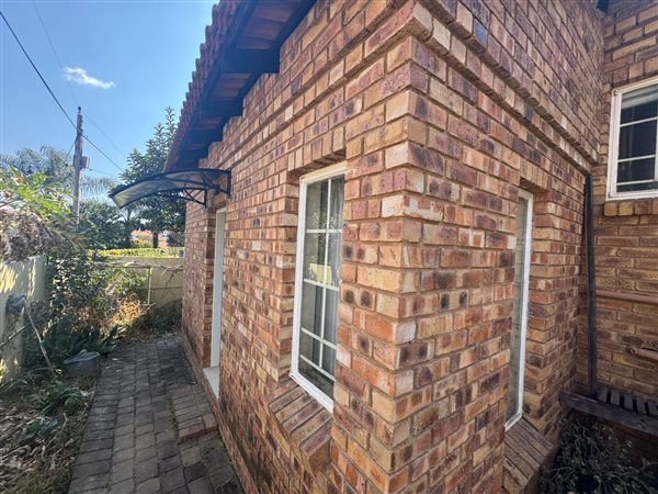 1 Bedroom House 1 Bedroom House