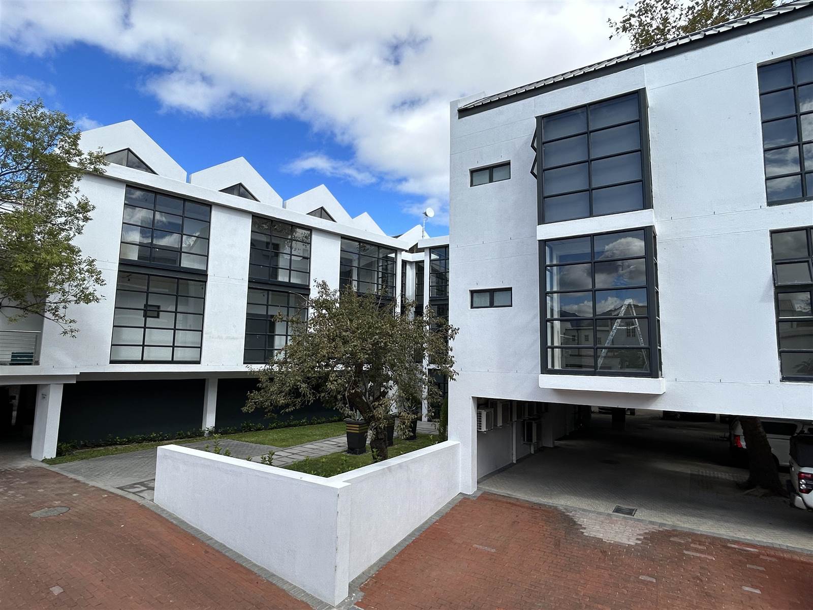 42  m² Commercial space in Stellenbosch Central photo number 12