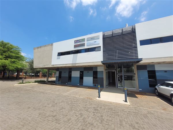 257  m² Commercial space
