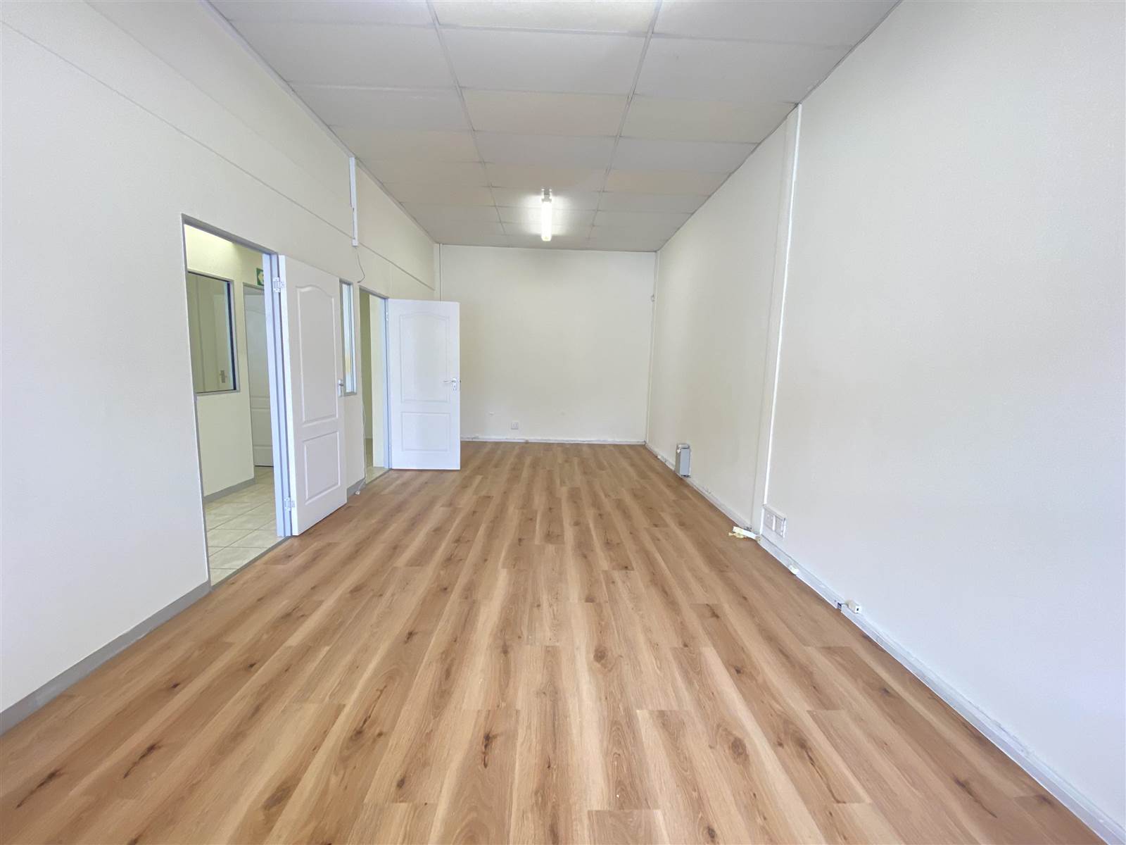 170  m² Commercial space in Milnerton photo number 6