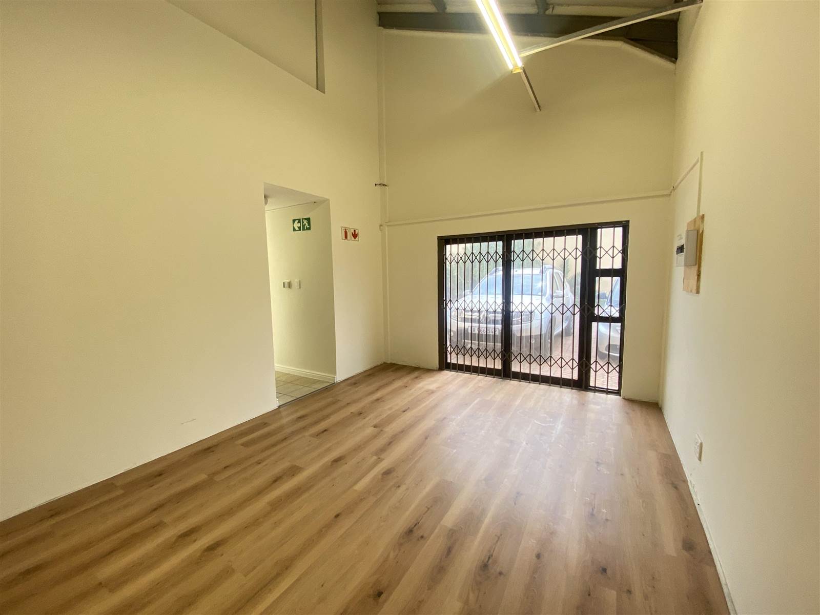 170  m² Commercial space in Milnerton photo number 15