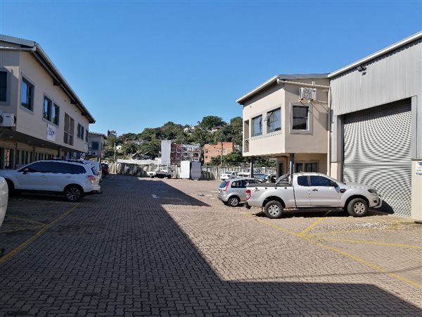 432  m² Commercial space