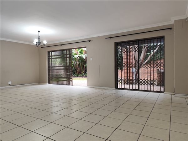 3 Bedroom Townhouse 3 Bedroom Townhouse
