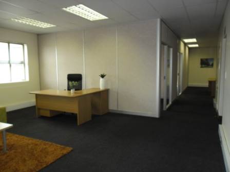 175  m² Office Space in Centurion CBD photo number 12