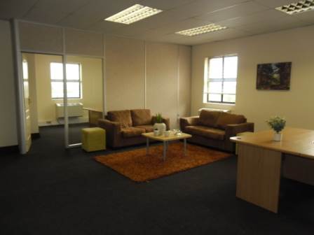 175  m² Office Space in Centurion CBD photo number 11