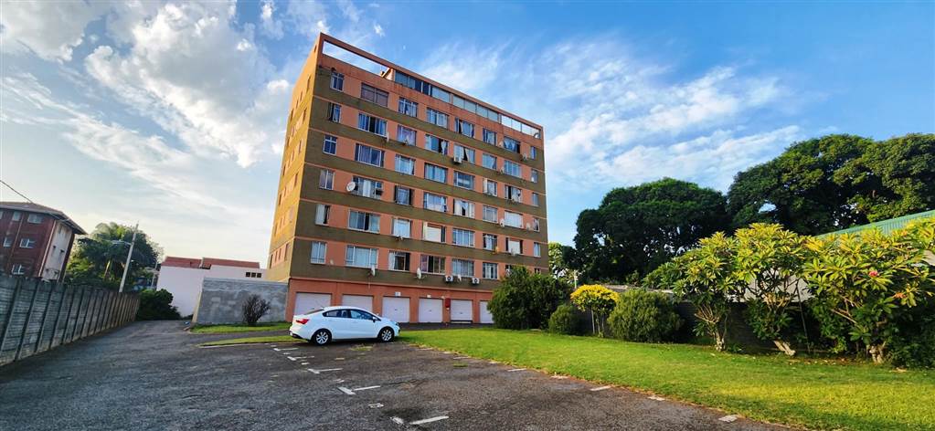 2 Bed Apartment in Bulwer photo number 18