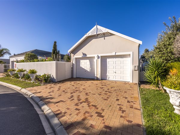 3 Bedroom House 3 Bedroom House