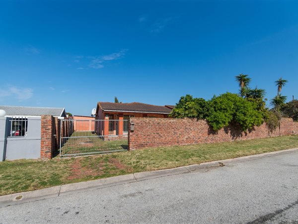 3 Bedroom House 3 Bedroom House