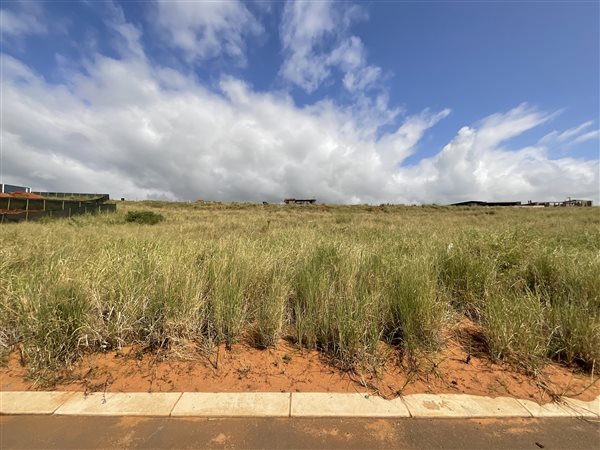 513 m² Land available in Umdloti Beach