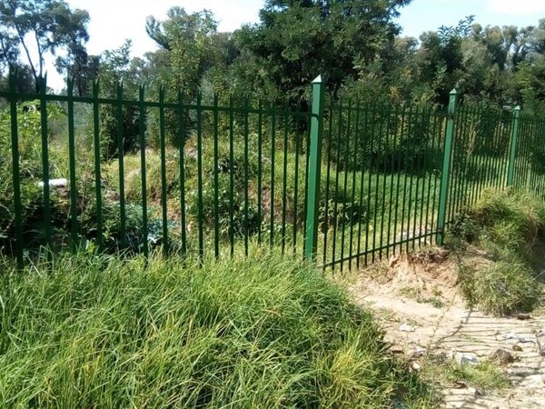 1093 m² Land available in Ladybrand