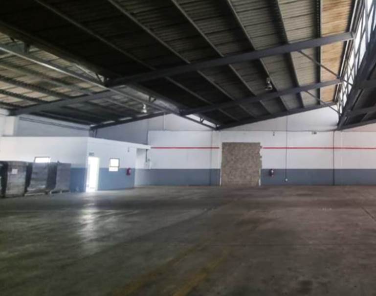 3075  m² Industrial space in Airport Industria photo number 4