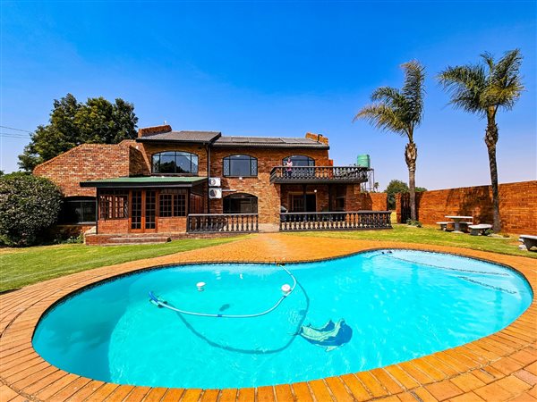 5 Bed House in Randfontein