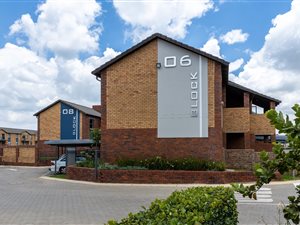 2 Bed Apartment in Newtown