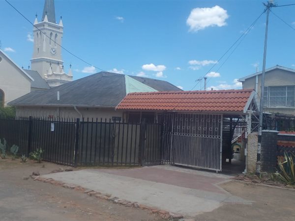 3 Bedroom House 3 Bedroom House