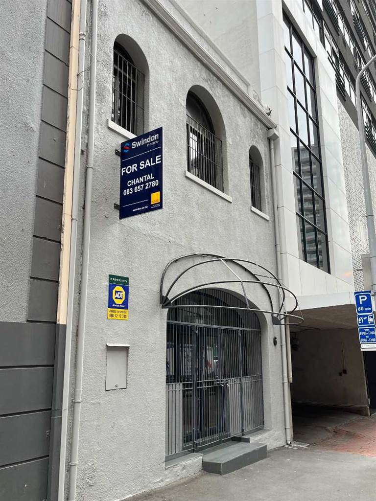 390  m² Office Space in Cape Town City Centre photo number 2