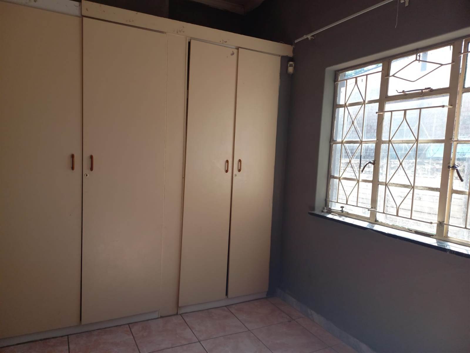 13 Bed House in Turffontein photo number 7