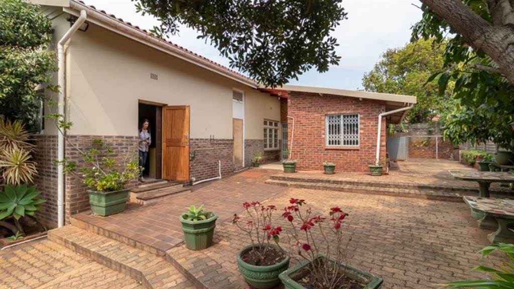 4 Bed House in Umkomaas photo number 21