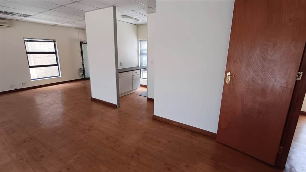 116  m² Commercial space in Randpark Ridge photo number 15
