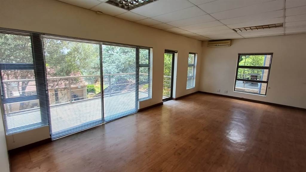 116  m² Commercial space in Randpark Ridge photo number 16