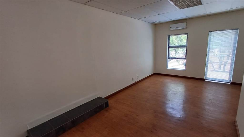 116  m² Commercial space in Randpark Ridge photo number 13