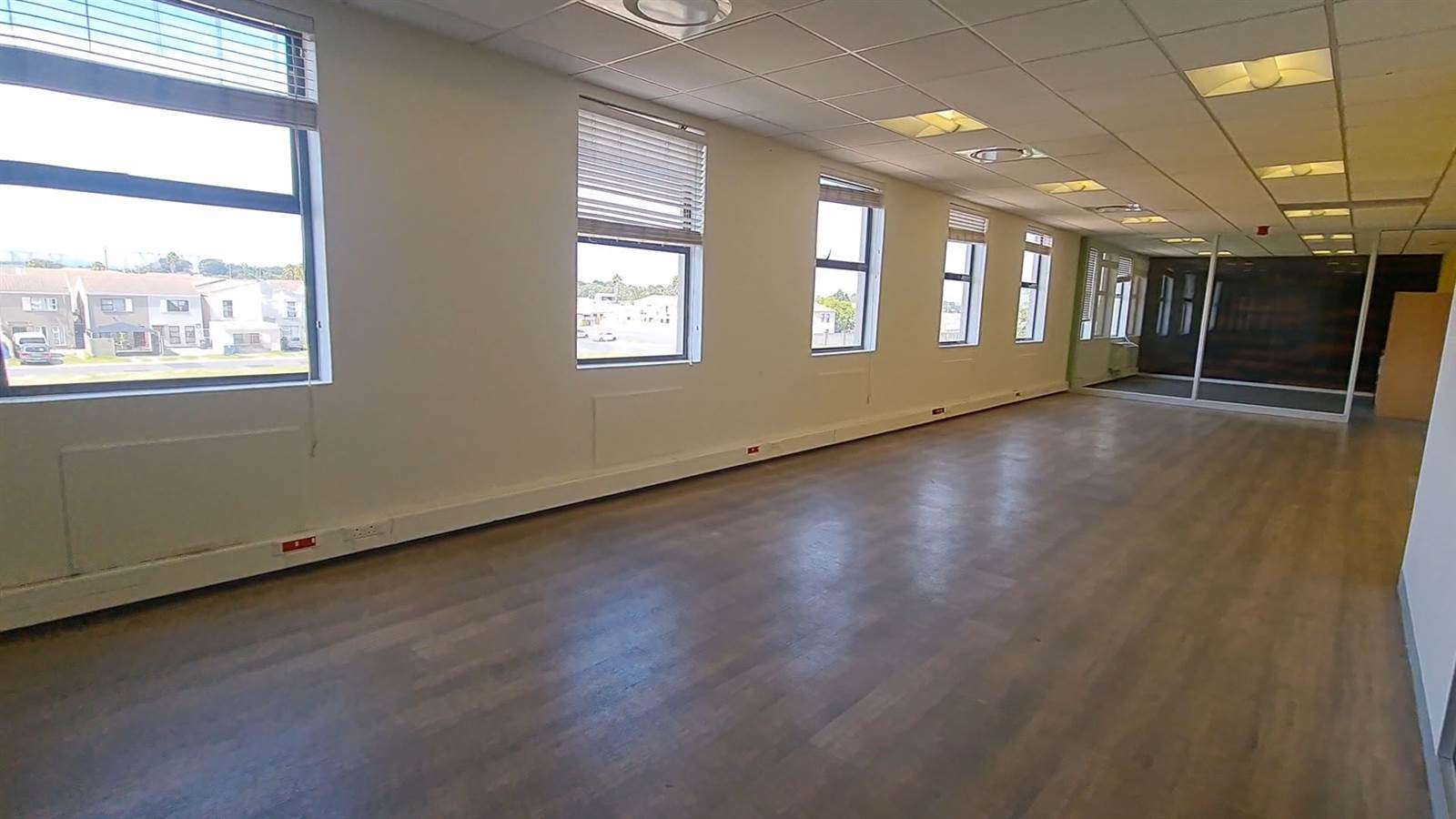 184  m² Commercial space in Century City photo number 8