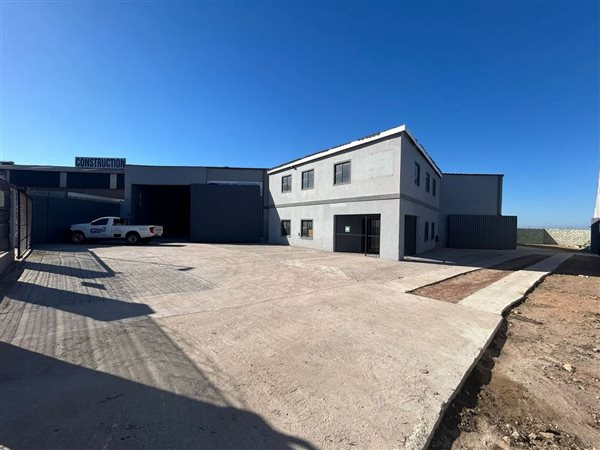 834  m² Industrial space