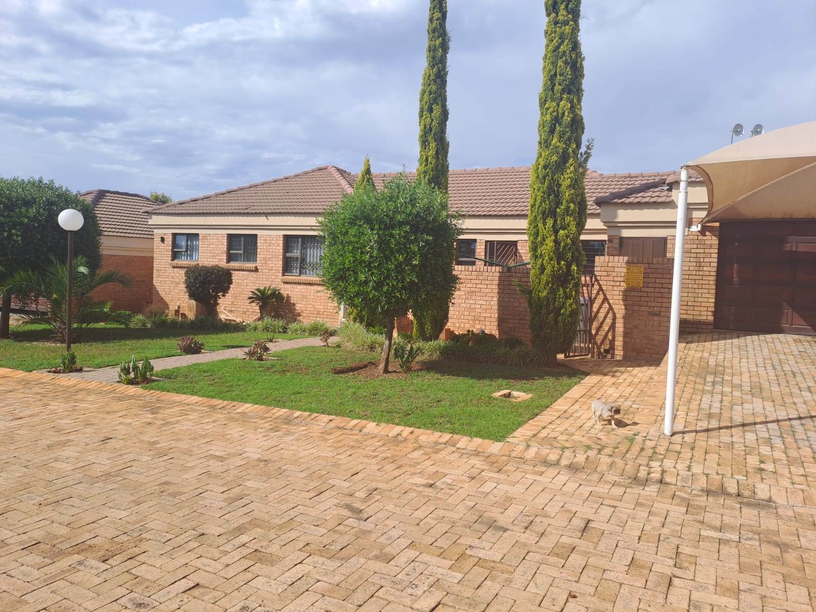 3 Bed Townhouse in Fochville photo number 4