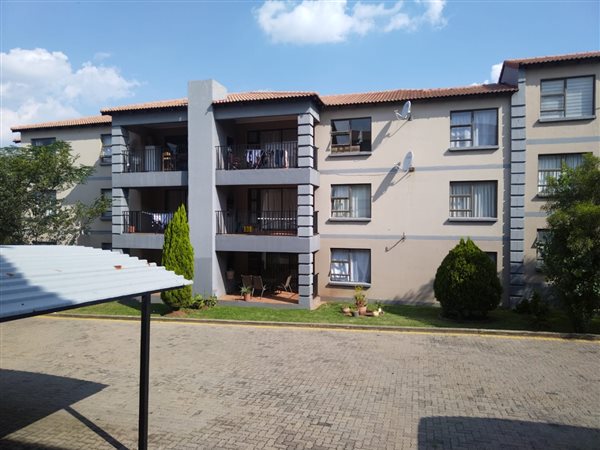2 Bedroom Townhouse 2 Bedroom Townhouse