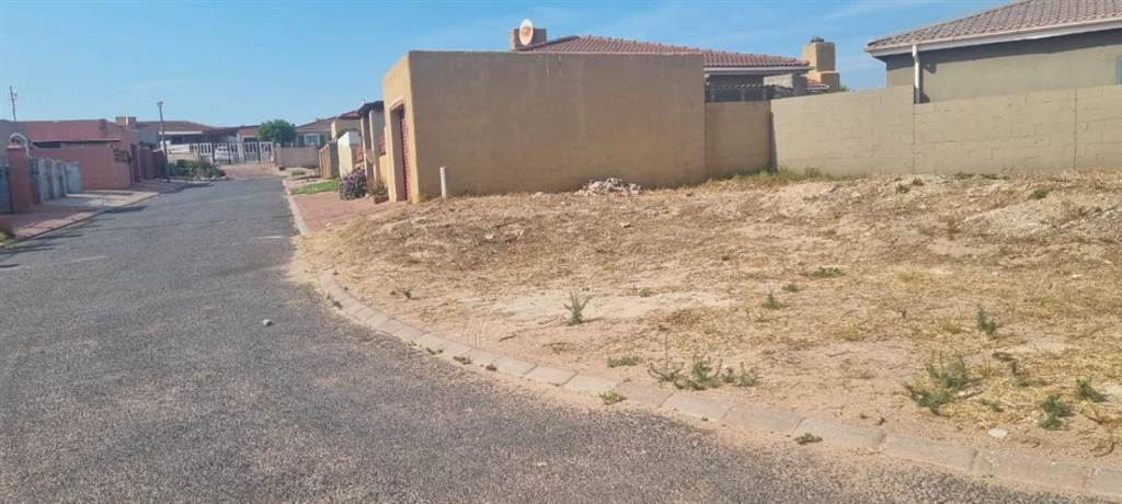 234 m² Land available in Saldanha photo number 2