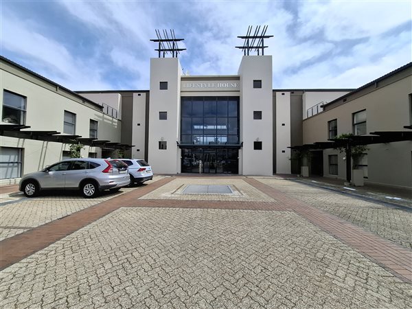 426  m² Commercial space