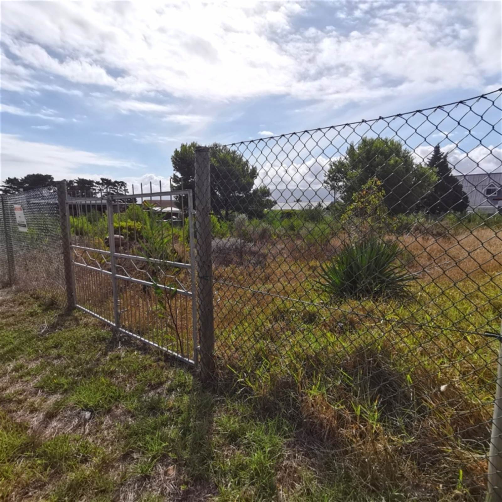 1335 m² Land available in Fisherhaven photo number 2