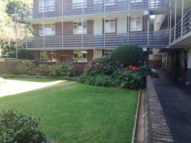 2 Bed Apartment in Morninghill photo number 12