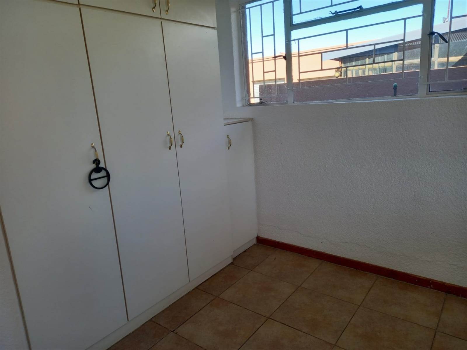 2 Bed Apartment in Parys photo number 9