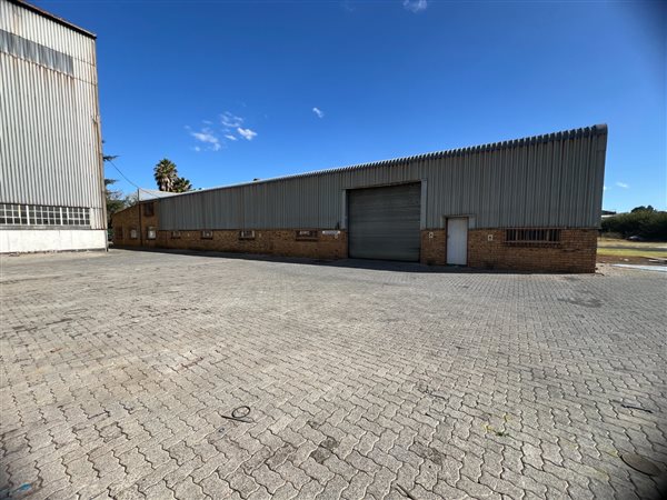 600  m² Industrial space