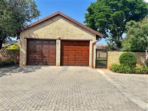 3 Bed Townhouse in Willowbrook