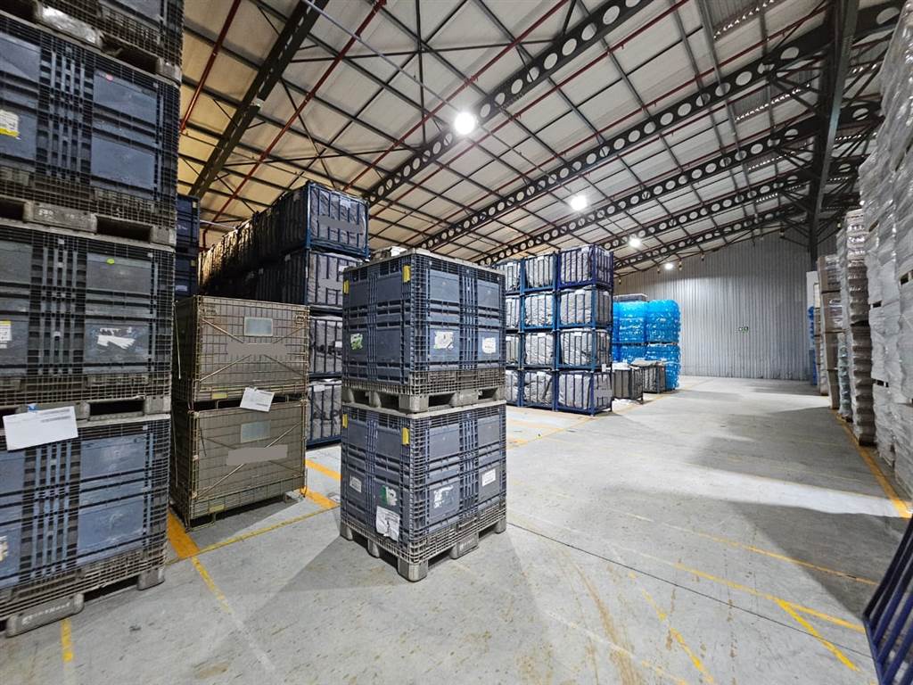 8420  m² Industrial space in Somerset West Business Park photo number 8