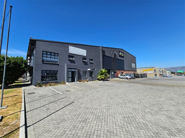 8420  m² Industrial space in Somerset West Business Park