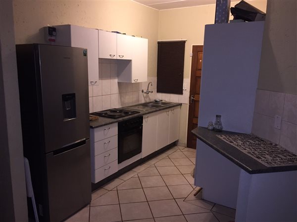 2 Bedroom Simplex 2 Bedroom Simplex