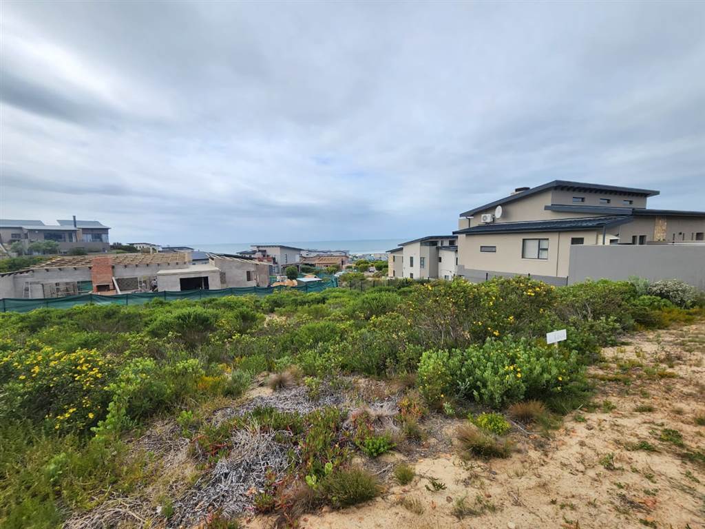 646 m² Land available in Stilbaai photo number 2