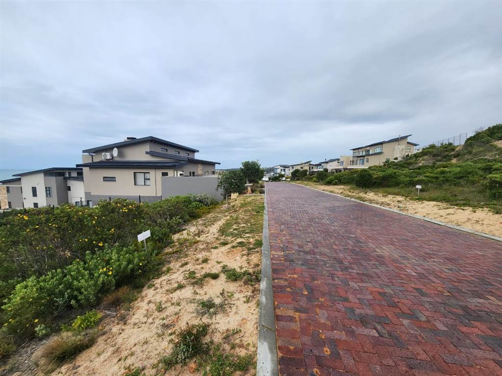646 m² Land available in Stilbaai photo number 6