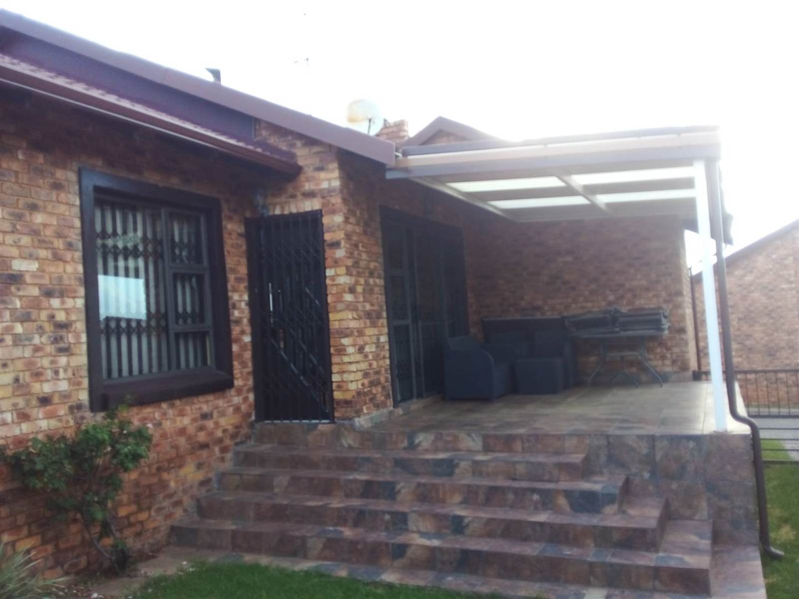 3 Bed Cluster in Meredale photo number 6