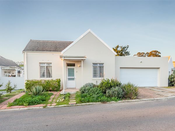 2 Bedroom House 2 Bedroom House