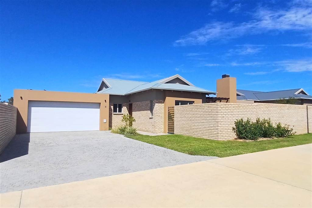 3 Bedroom House 3 Bedroom House