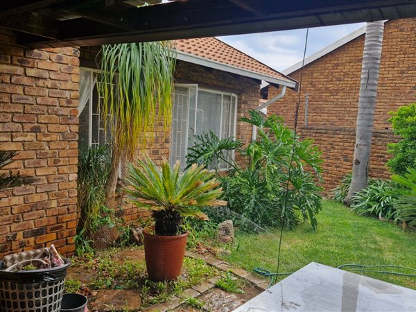 4 Bedroom Townhouse