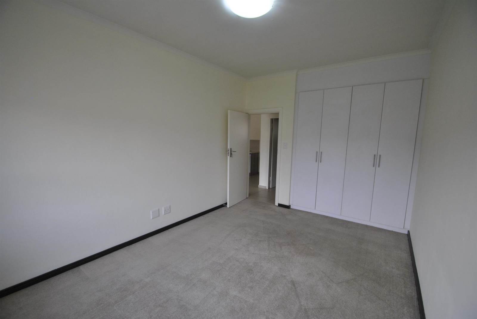 1 Bed Apartment in Boksburg Central photo number 10